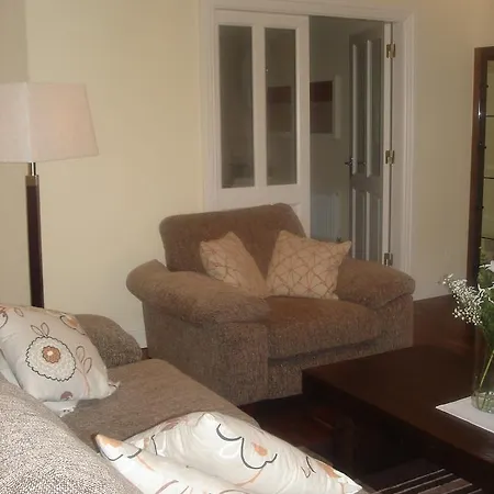 33 Ardmullen Townhouse X Davitt's & Restaurant Nyaraló *