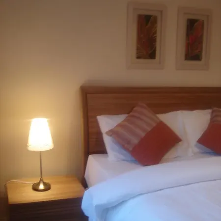 33 Ardmullen Townhouse X Davitt's & Restaurant Casa vacanze