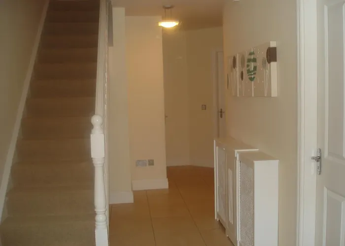 33 Ardmullen Townhouse X Davitt's & Restaurant