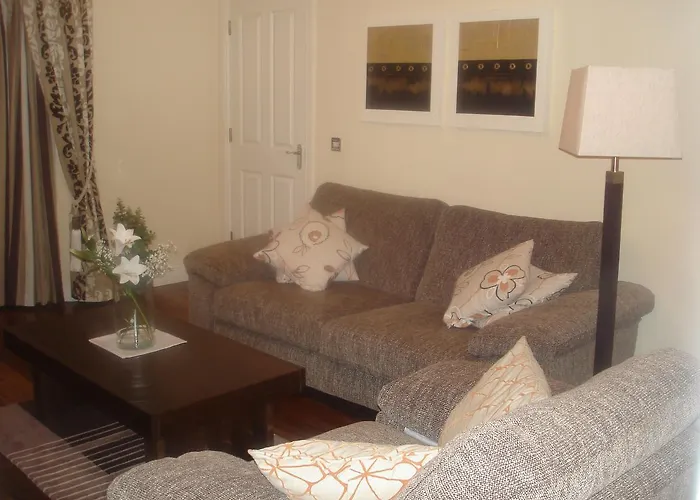 33 Ardmullen Townhouse X Davitt's & Restaurant * Kenmare